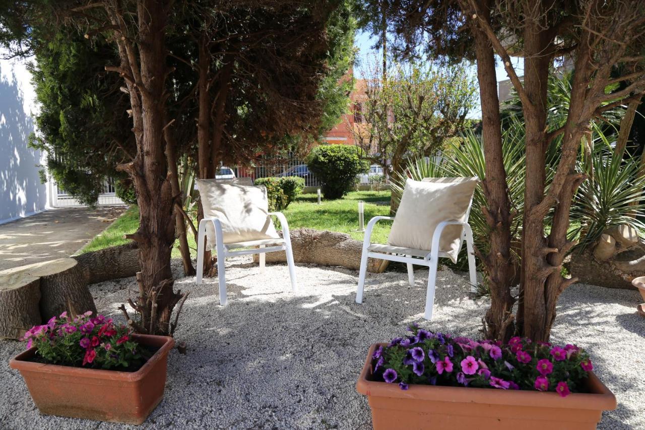 Viro House Bed and Breakfast Squinzano Eksteriør billede